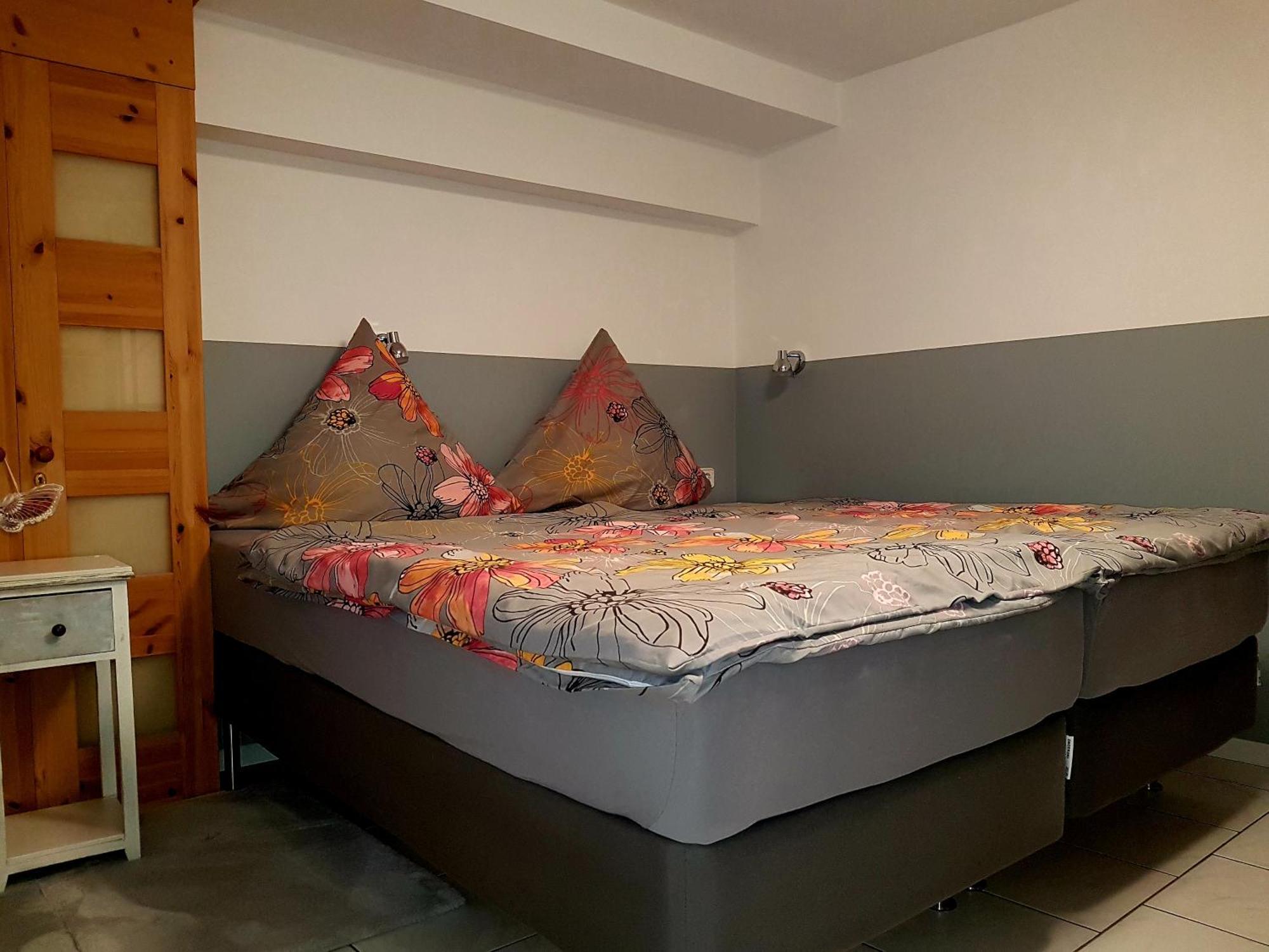 Eulennest Im Souterrain Daire Elten Dış mekan fotoğraf
